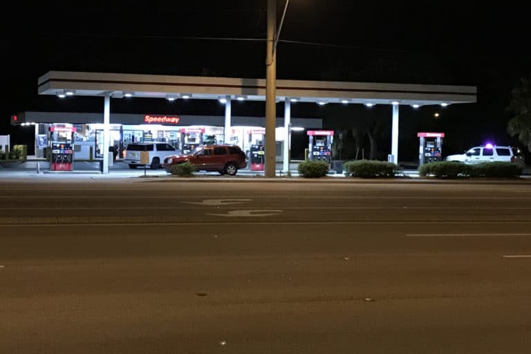 Detectives Searching for Armed Robbery Suspect That Robbed the Oldsmar Speedway Convenience Store