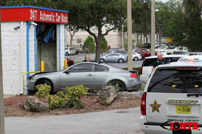 Pinellas Deputies Detained Four Subjects in Palm Harbor After Driver Crashed Stolen Car