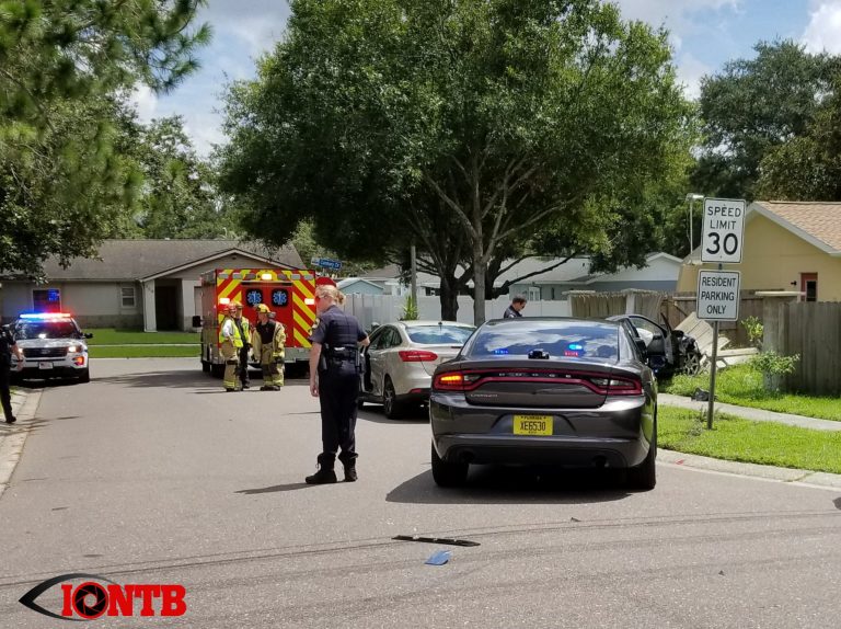 Police Search for Suspects After Vehicle Crash Near Central Park in Largo