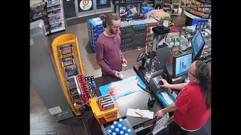 Detectives Looking to Identify Burglary and Fraudulent Use of Credit Card Suspect in Seminole Area