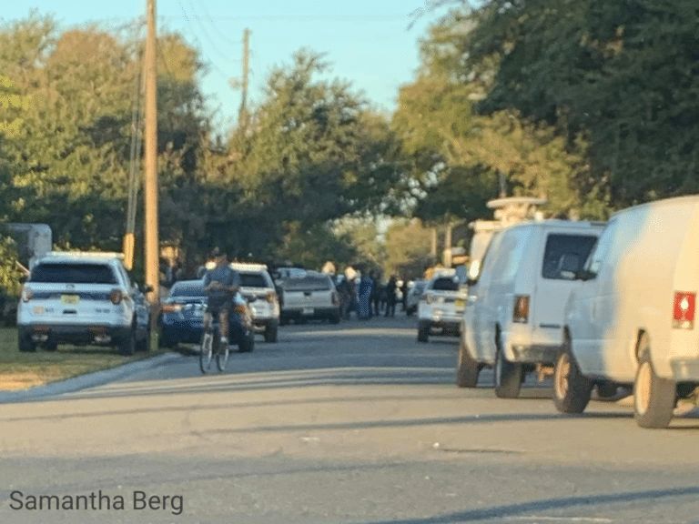 Man shot and killed in St. Petersburg, suspect sought