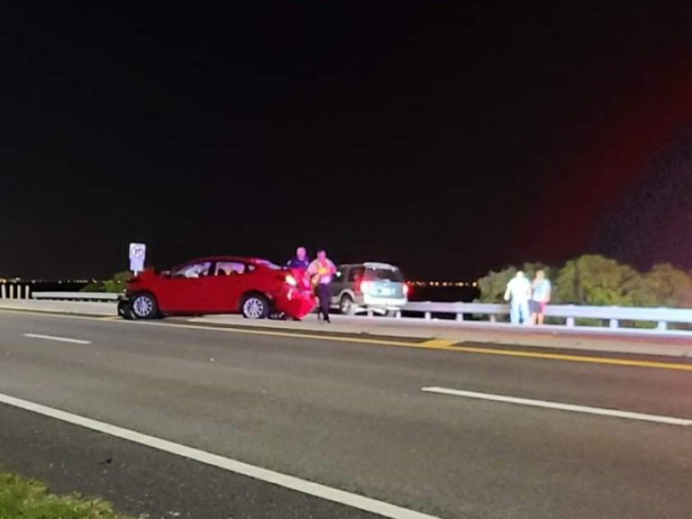 Clearwater Police investigating serious injury crash on the Courtney Campbell Causeway