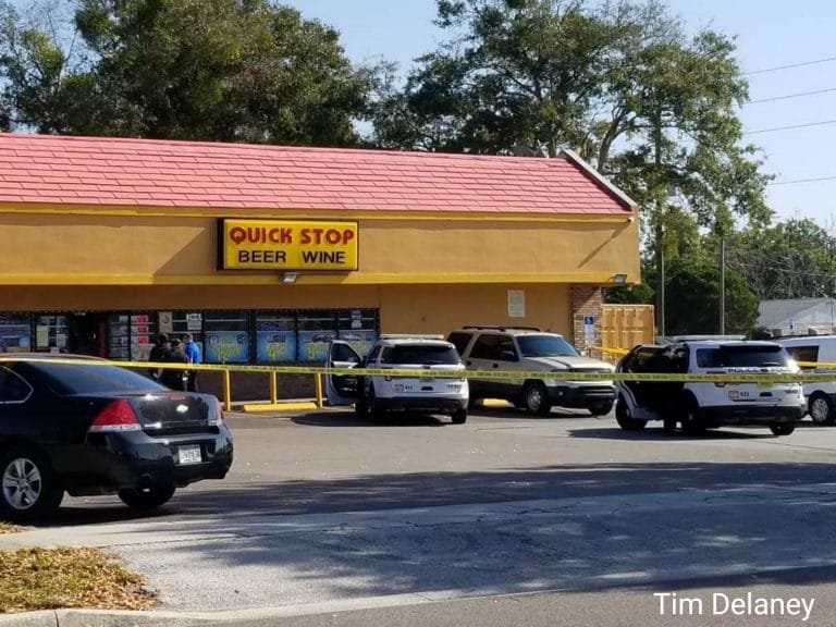 Arrests made at St. Petersburg convenience store for open drug sales