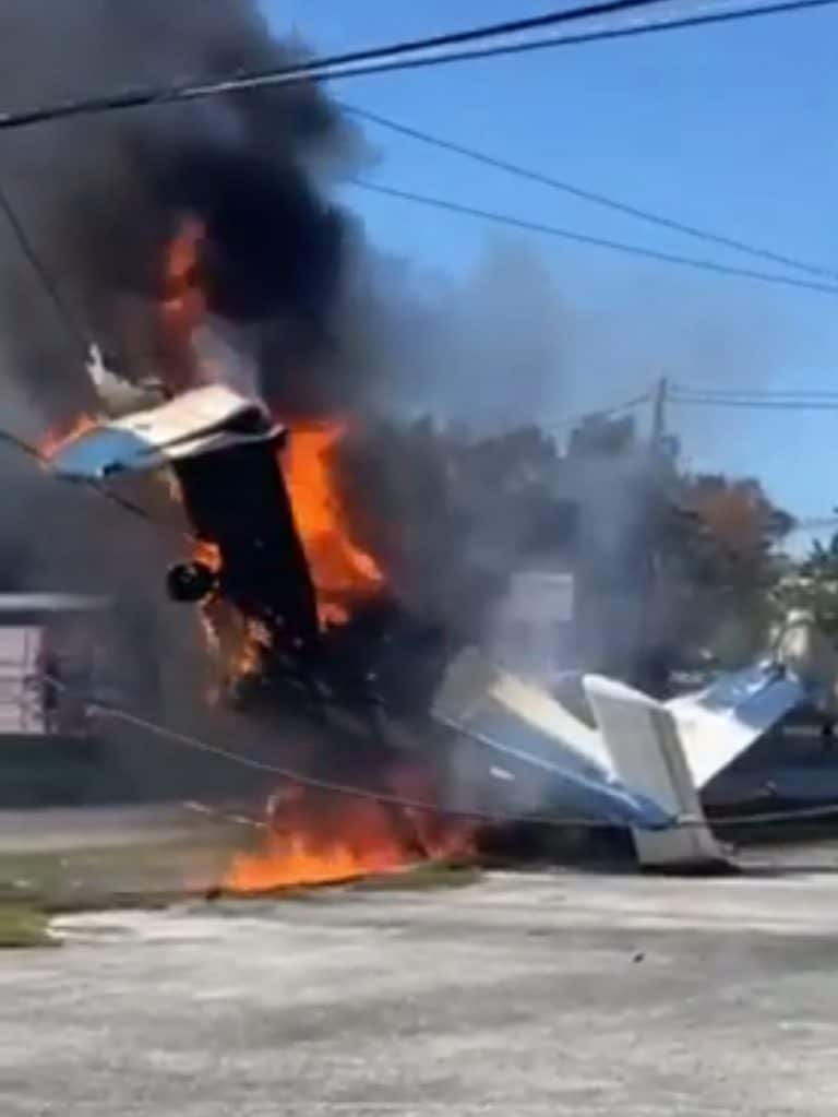 Plane crash seriously injures three in Tampa