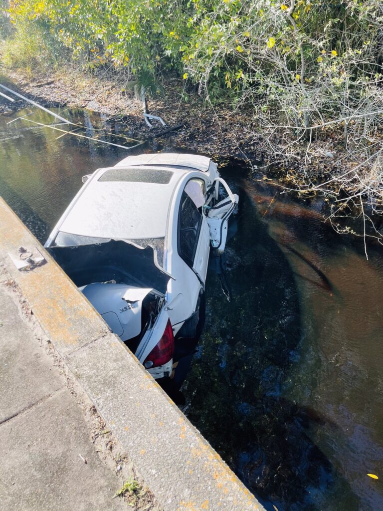 Tampa woman dead after her vehicle crashed into pond off East Lake Road