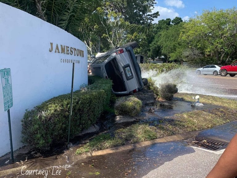 Woman killed in single vehicle crash in St. Petersburg