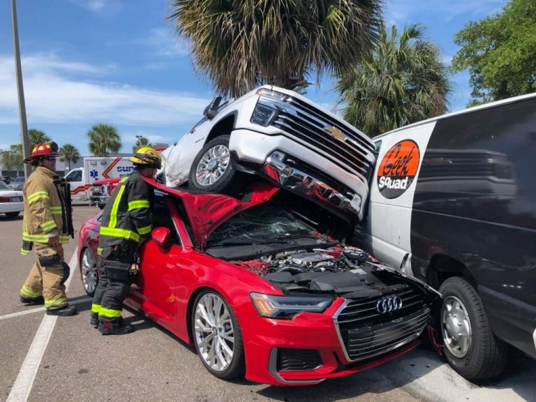 Multiple vehicles damaged in Clearwater as driver loses control in Best Buy parking lot