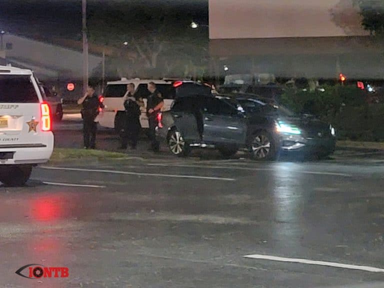 Driver taken into custody after fleeing from Pinellas deputies Thursday evening