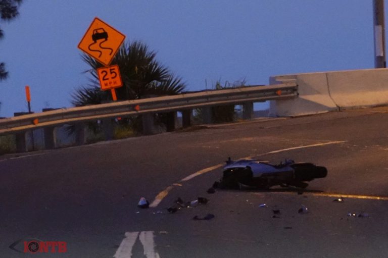 Motorcyclist dead in crash on Park Boulevard bridge