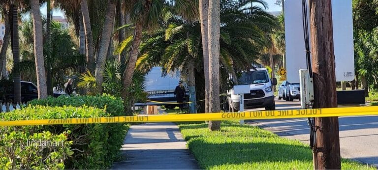 Murder suspect arrested after body found along Mandalay Avenue in Clearwater Beach