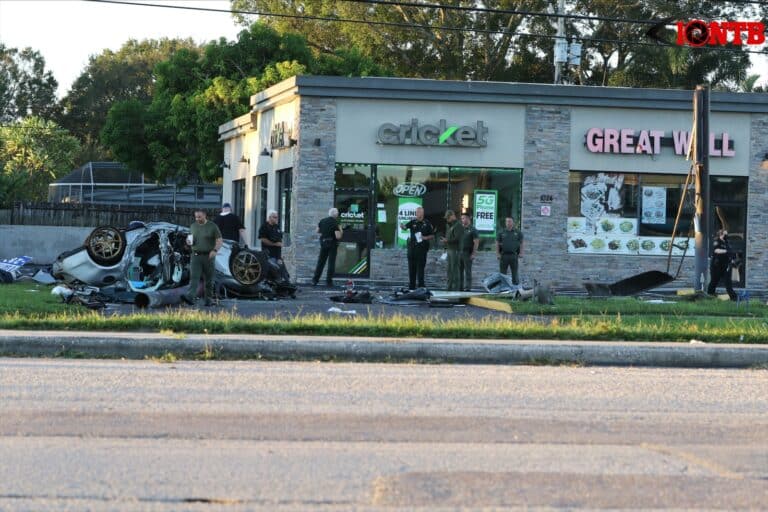 Deputies investigating overnight fatality crash closing 62nd Avenue N involving three teens