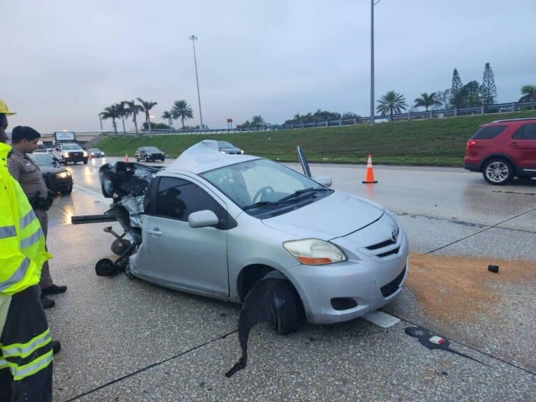 Crash involving a Publix tractor-trailer on I-275 in St. Petersburg