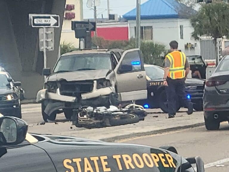 Reckless motorcyclist evades FHP, crashes into vehicle at US-19 and Drew Street in Clearwater