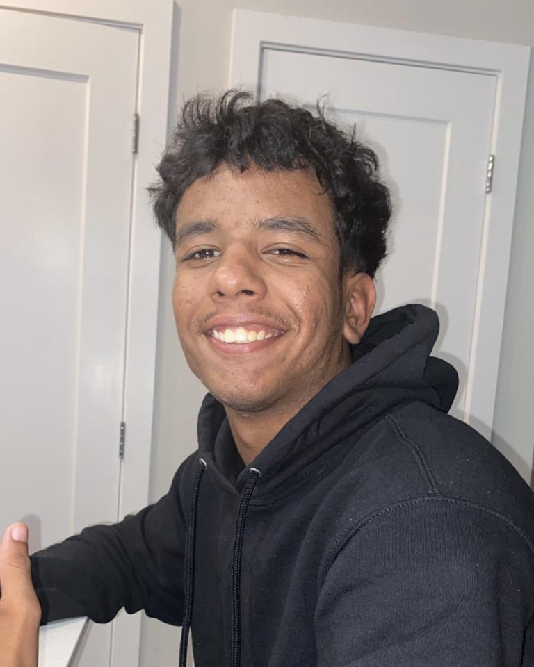 Deputies Search for Missing Kayaker on Honeymoon Island