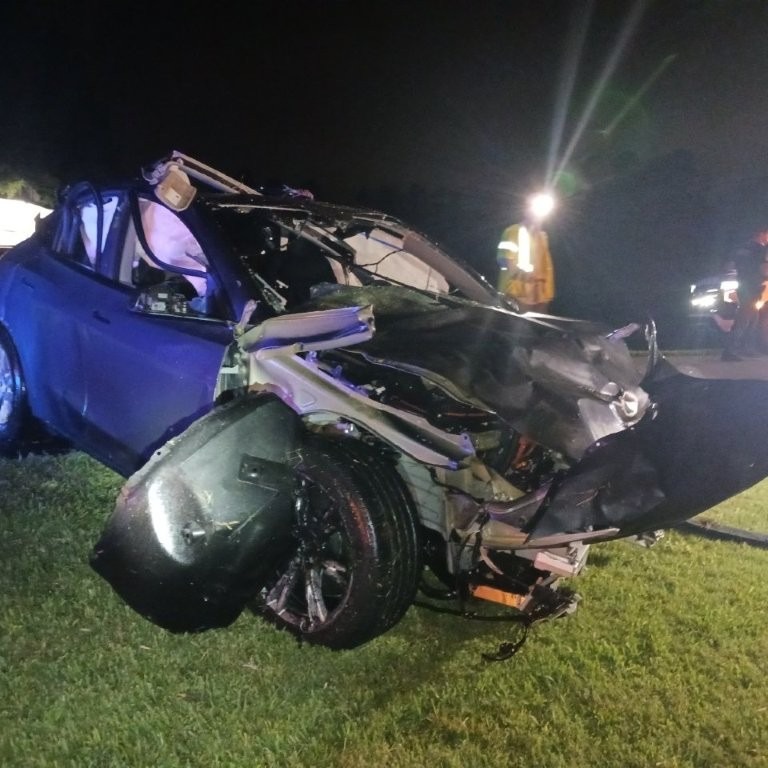 Wesley Chapel Man Dies After Tesla in Autopilot Mode Crashes Into Pond